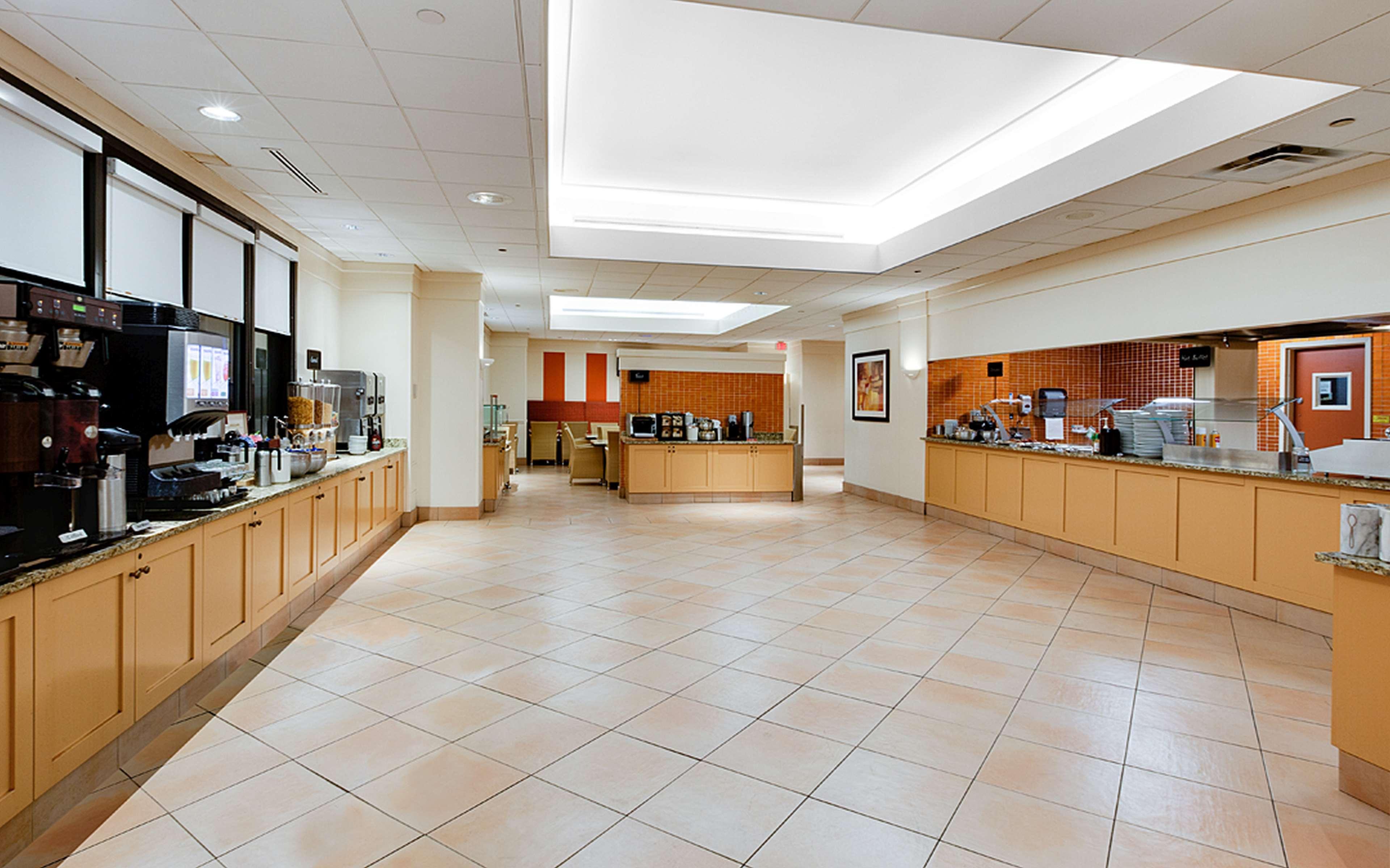 Embassy Suites By Hilton Tampa Airport Westshore Exterior foto