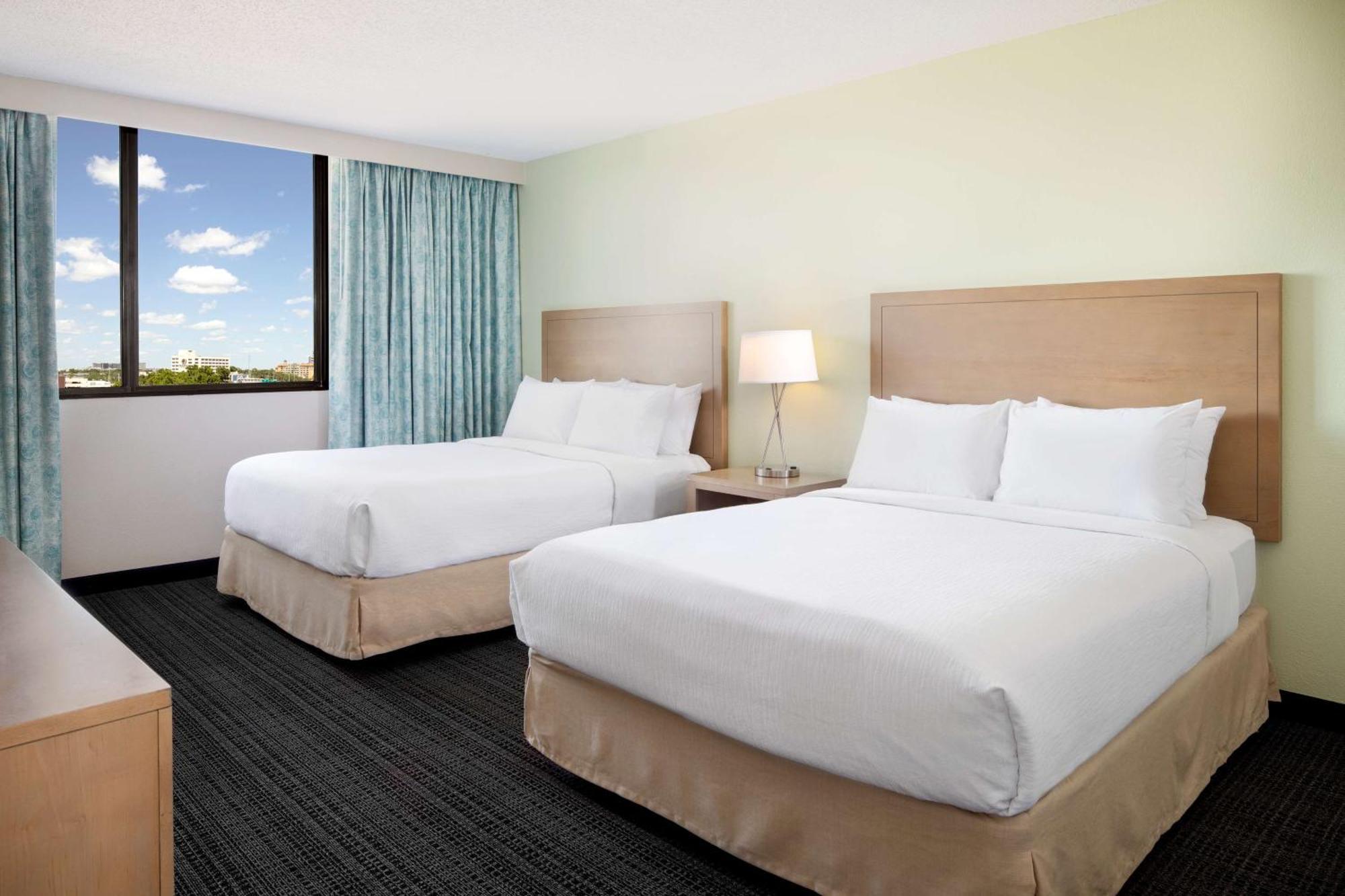 Embassy Suites By Hilton Tampa Airport Westshore Exterior foto