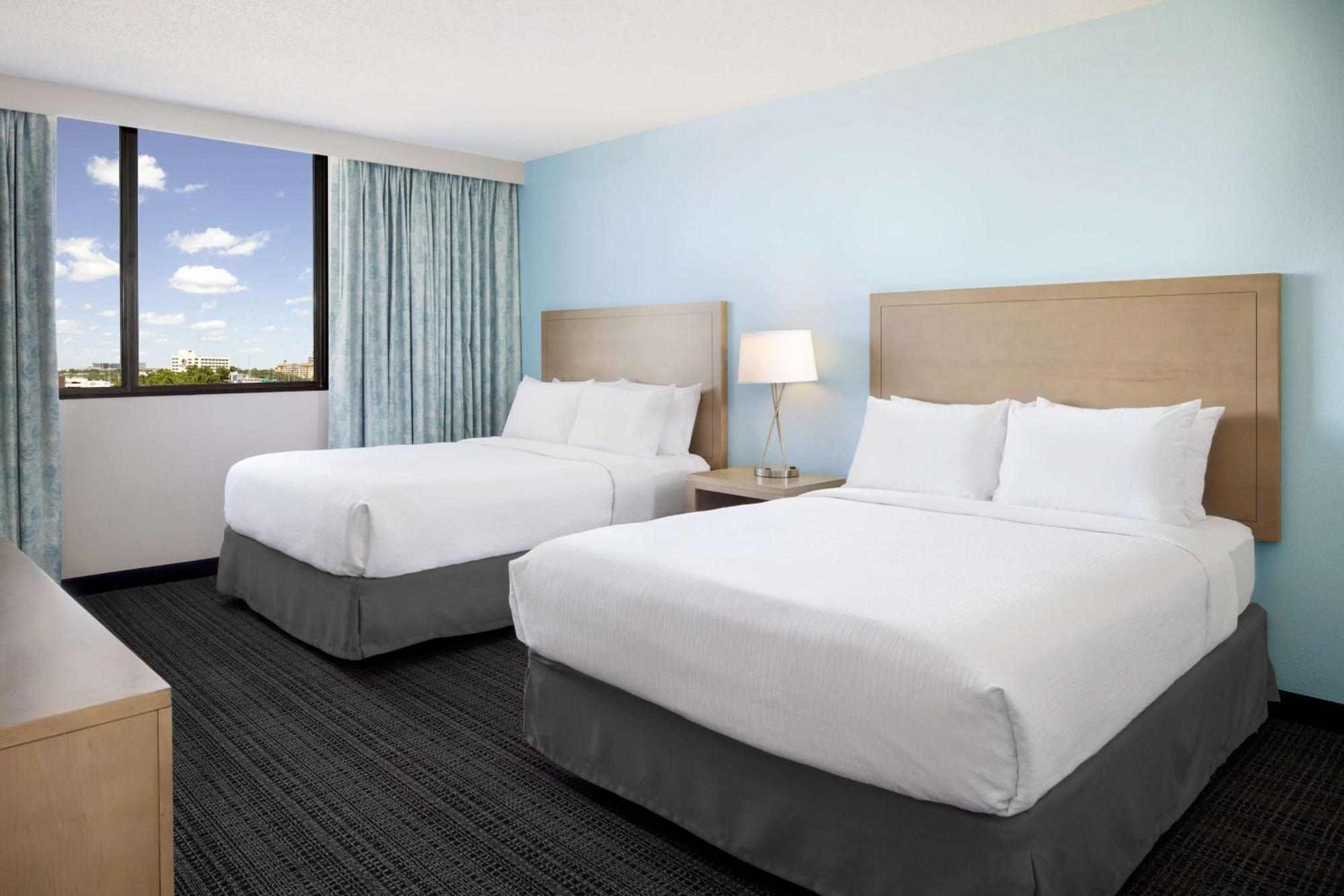 Embassy Suites By Hilton Tampa Airport Westshore Exterior foto